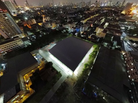 รับสร้างโครงหลังคาสนามกีฬา